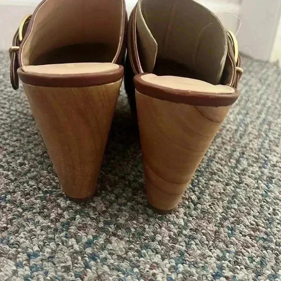 Veronica Beard Women's Hendrix Buckled Clogs Hazelwood Leather NWOB size 11 - Picture 8 of 9